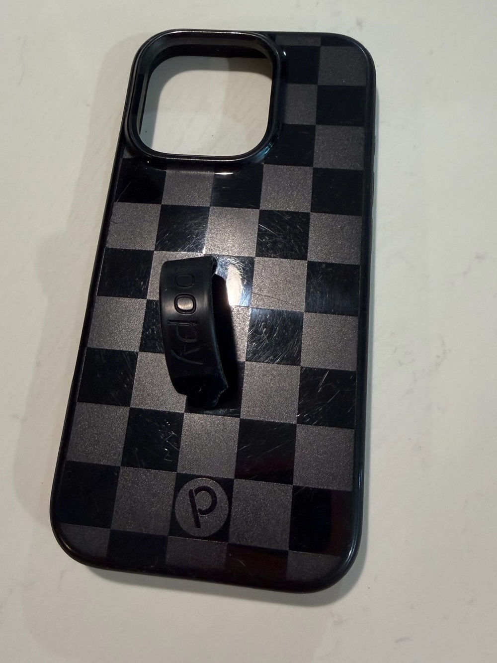 Loopy Case iPhone 16 pro Black Checkered Phone Case with Loop Grip